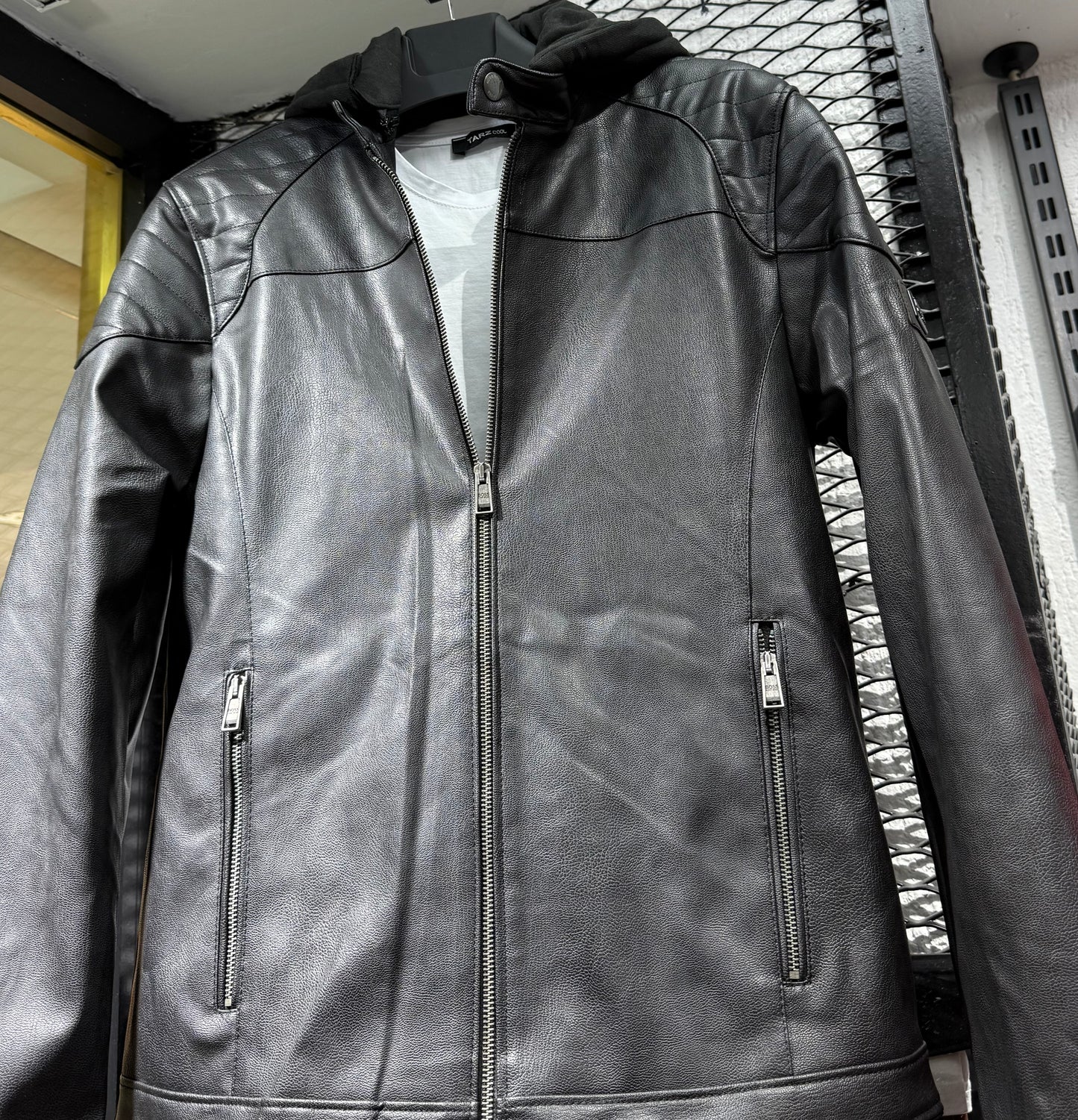 Boss Δερμάτινο