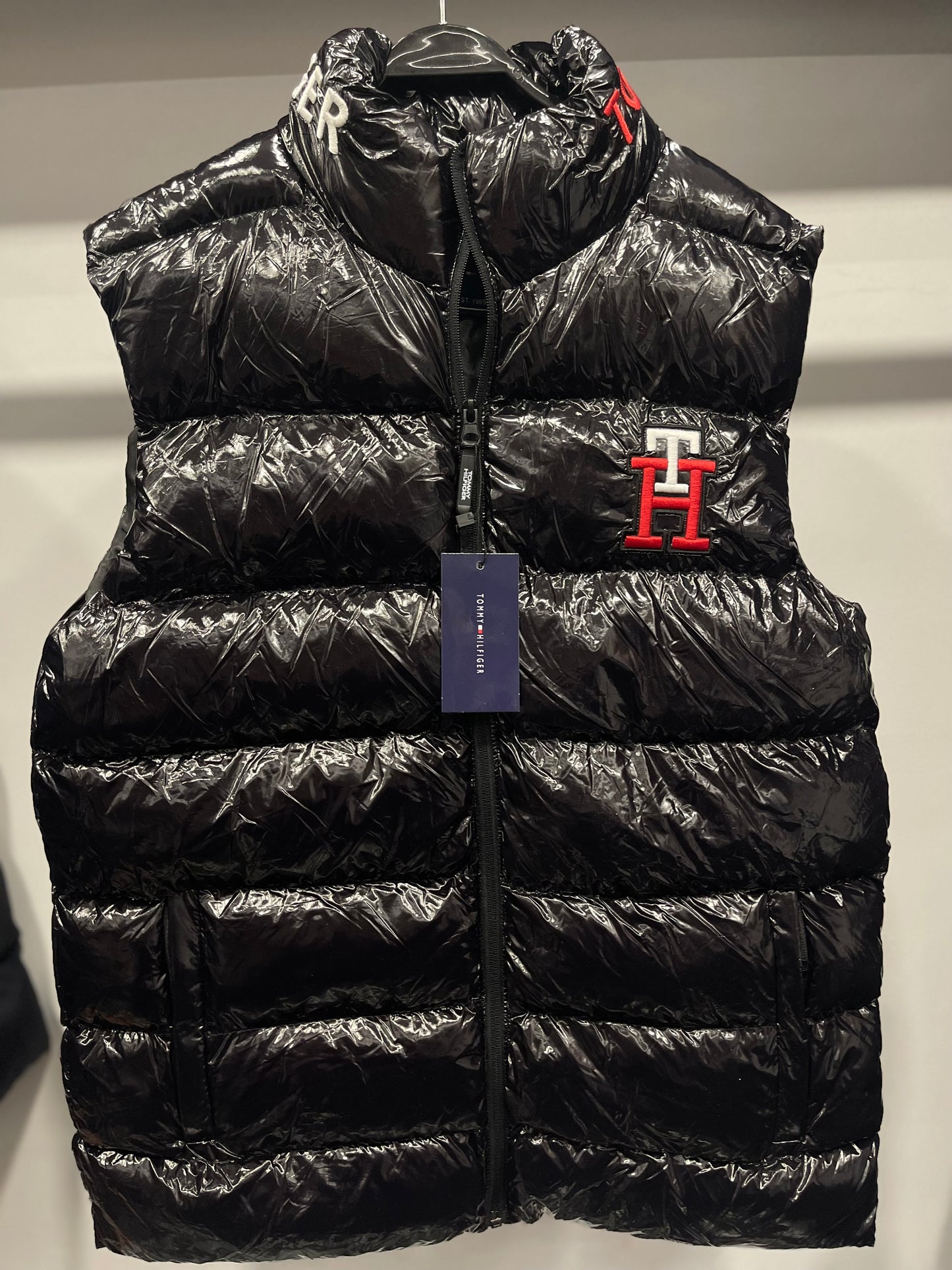 Tommy Hilfiger