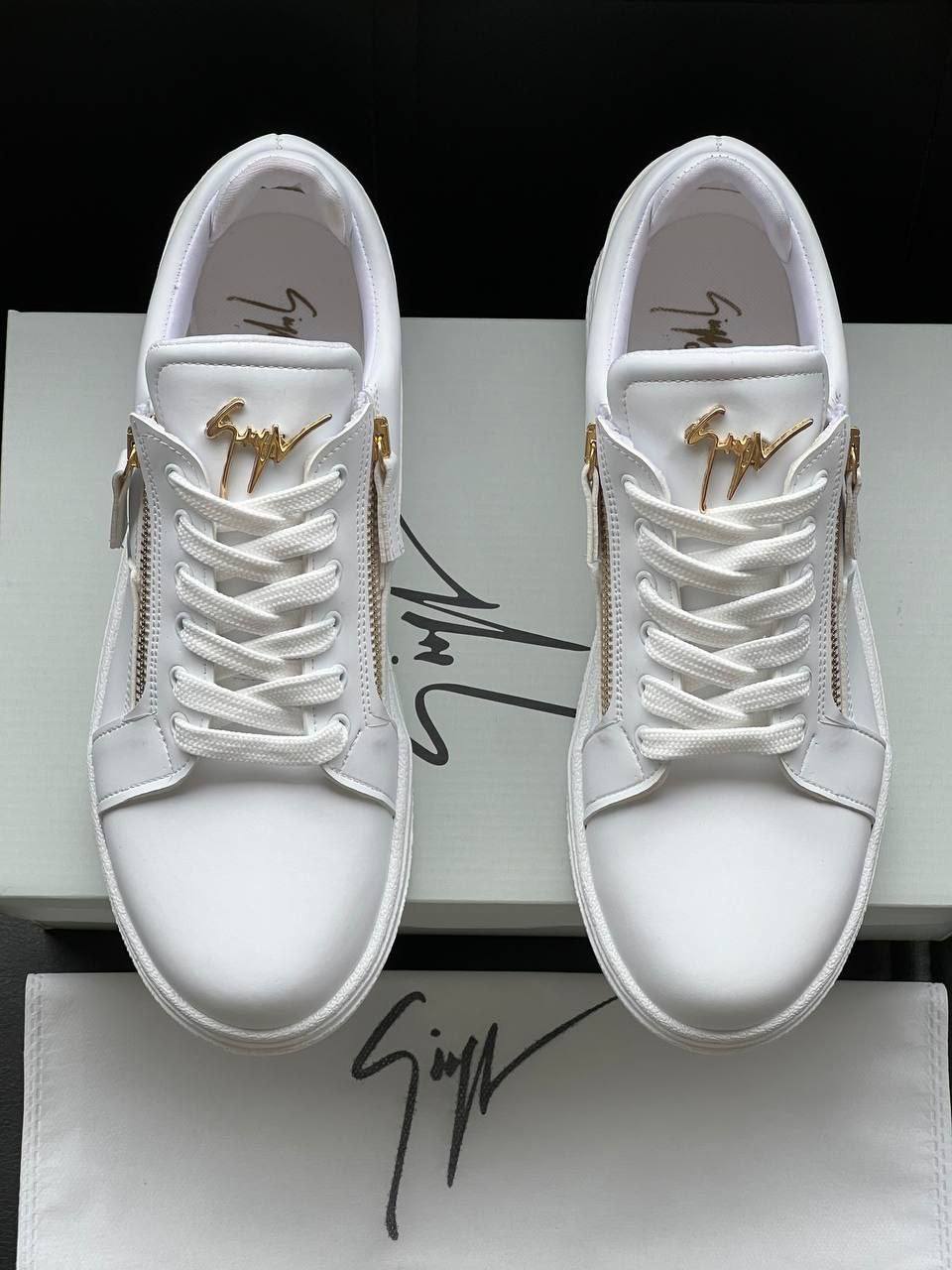 Giuseppe Zanotti White