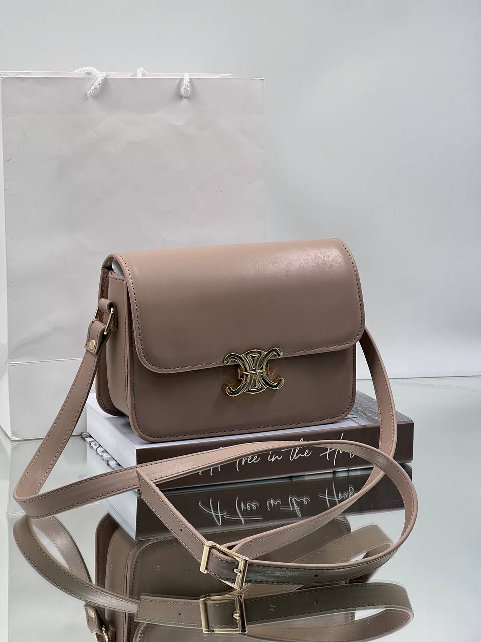 Celine Μπεζ