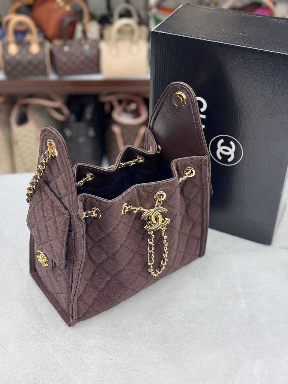 Σανέλ Πουγκί Καφέ Suede