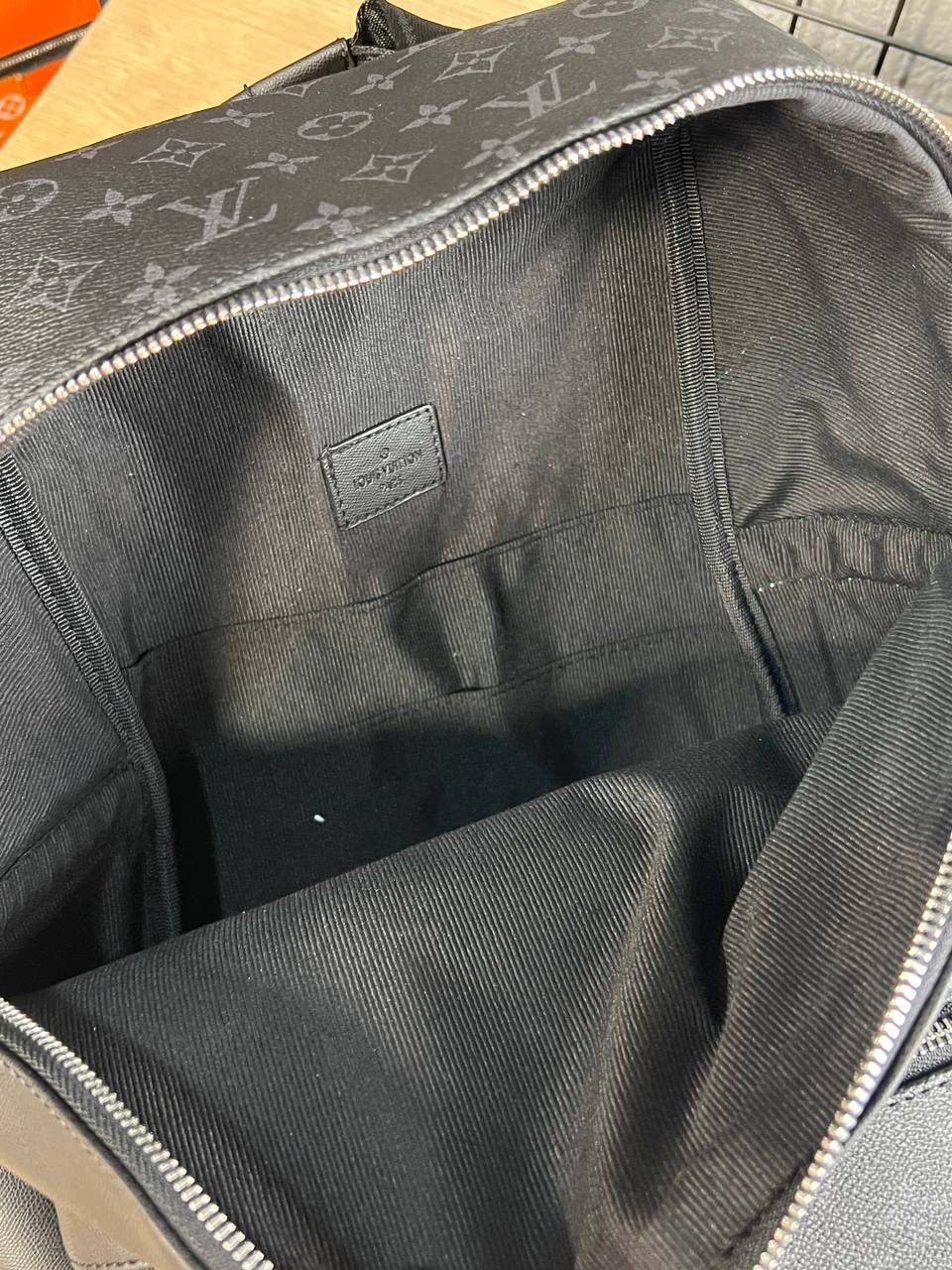 Louis Vuitton Discovery Monogram
