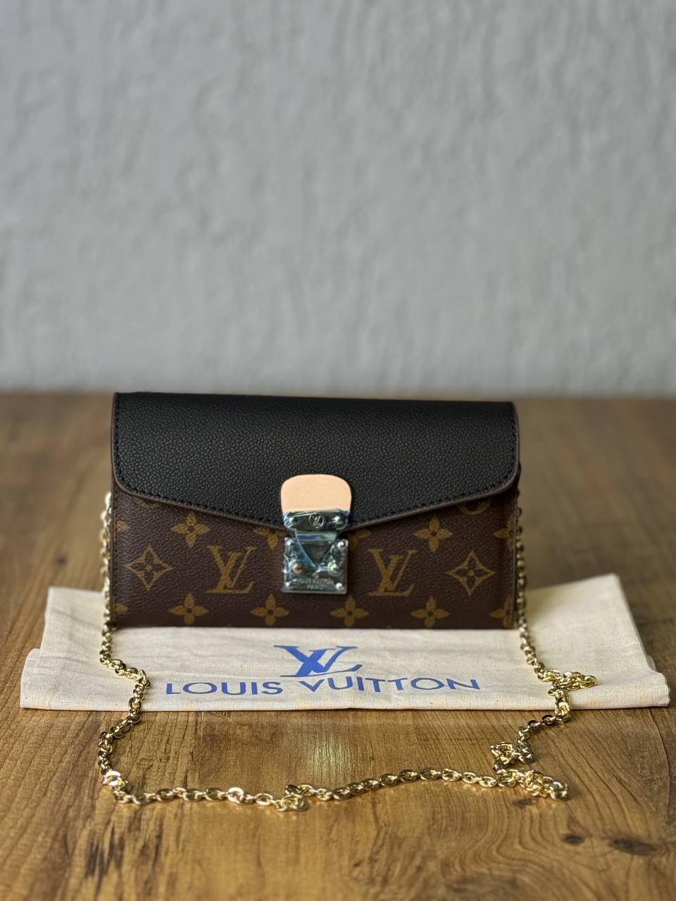 Louis Vuitton Πορτοφόλι Μαύρο
