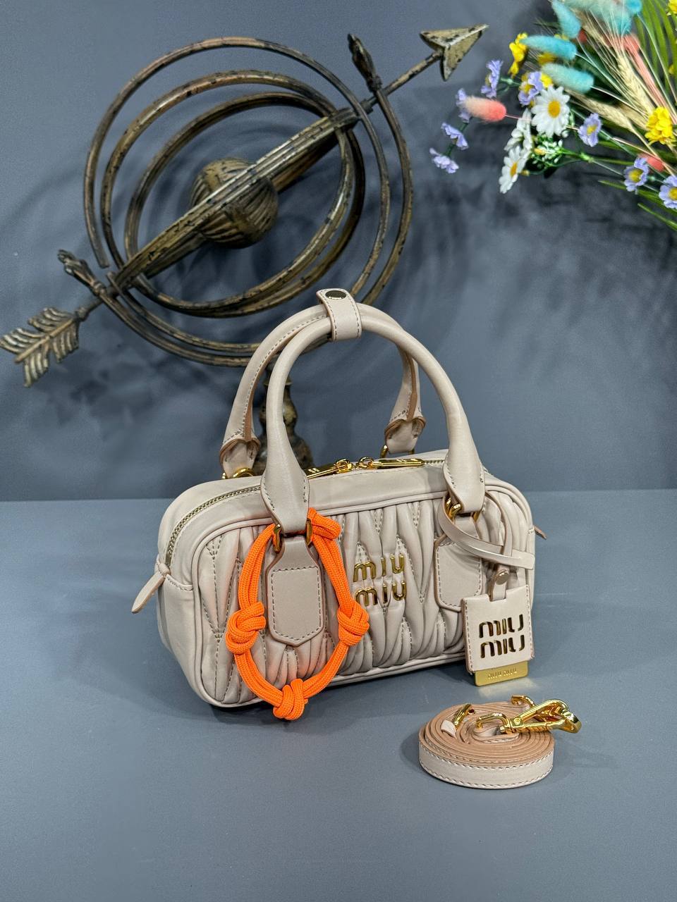 Miu Miu Μπεζ