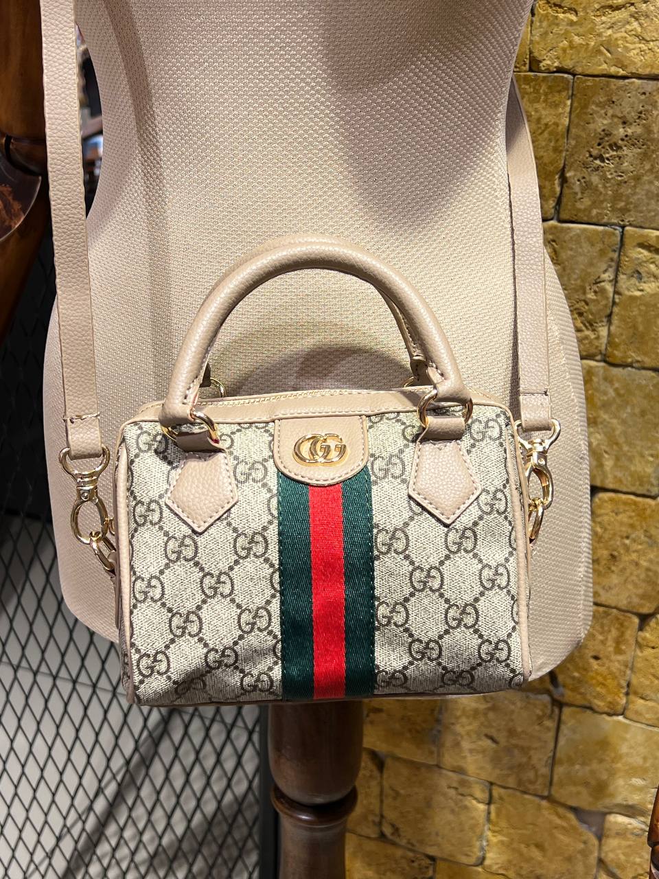 Gucci Speedy Μπεζ