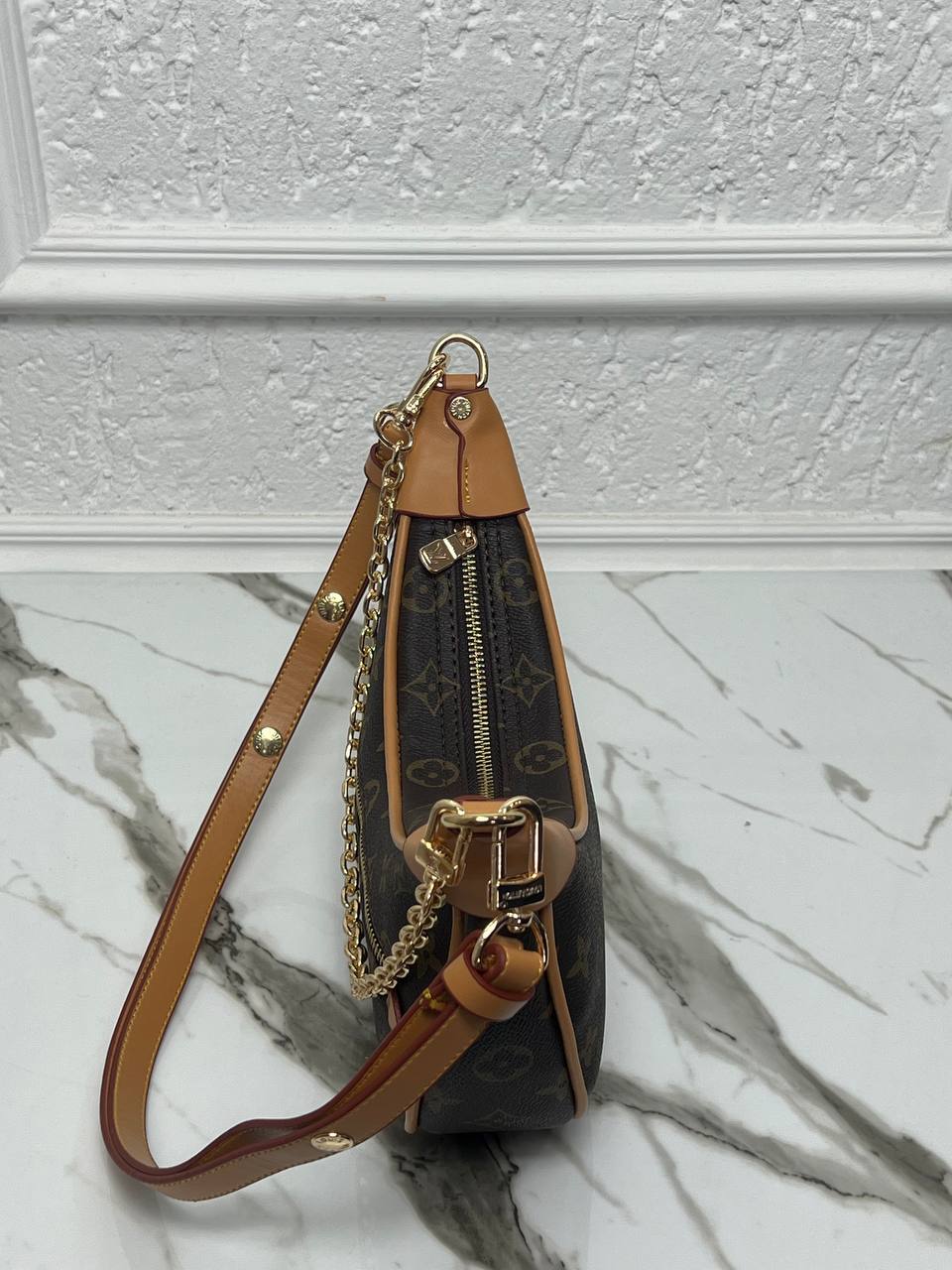 Louis Vuitton Loop