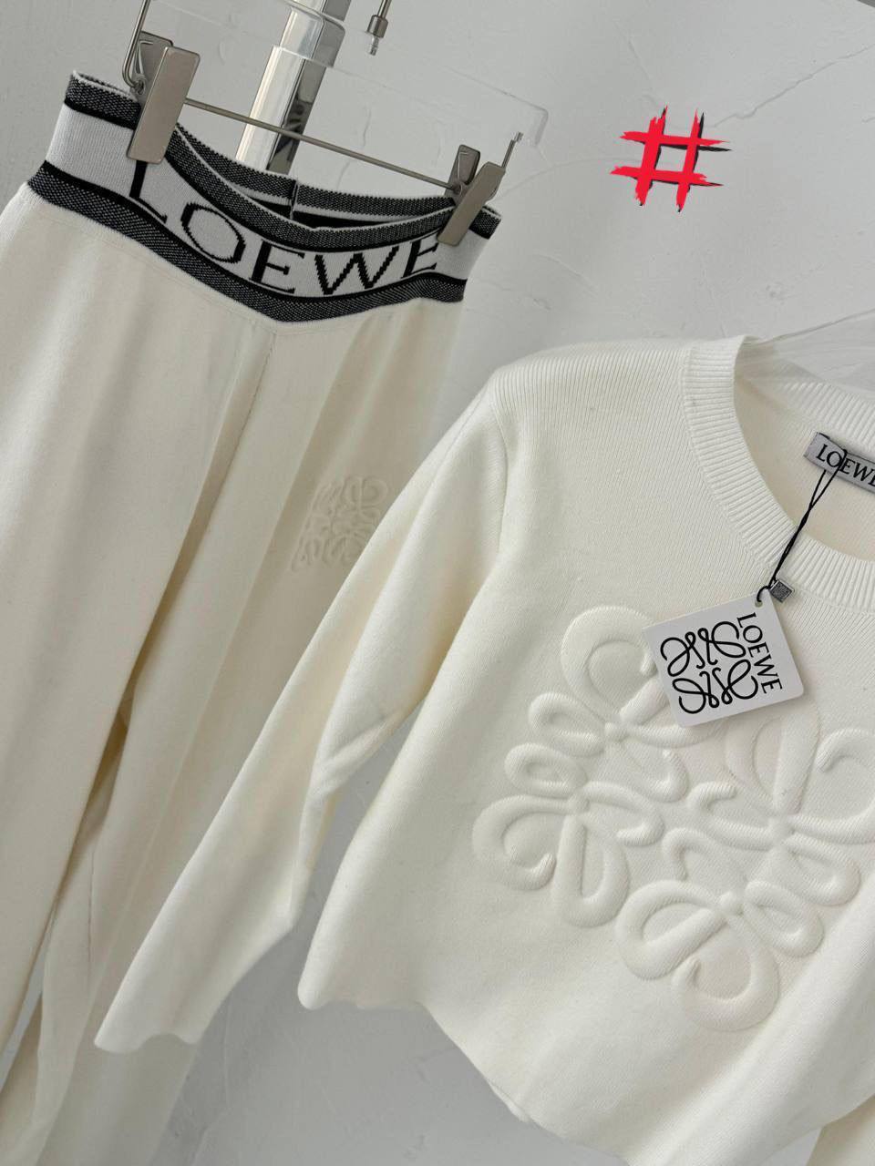 Loewe Σετ Φορμες