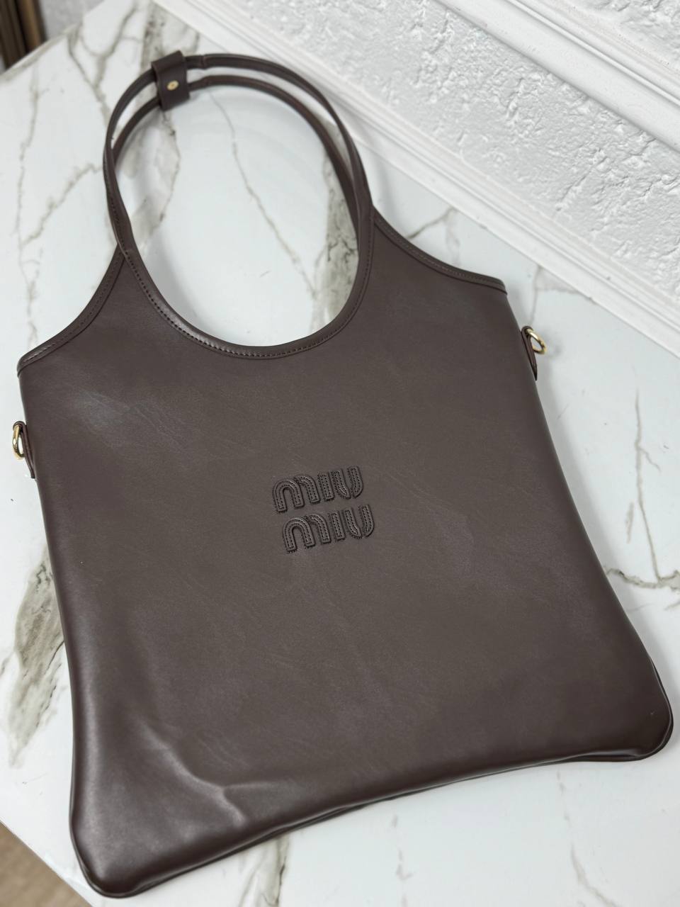 Miu Miu Καφέ