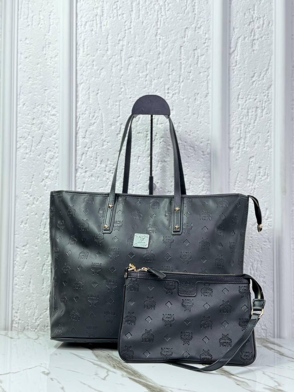 Mcm Shopping Zip Όλομαυρη