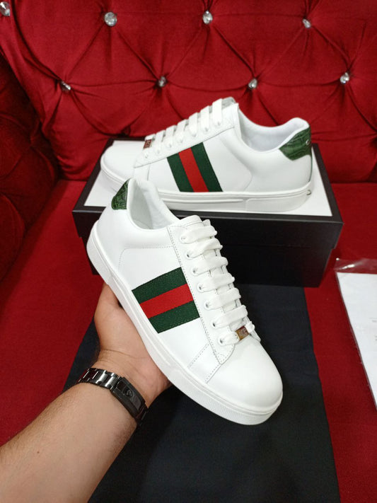 Sneakers White