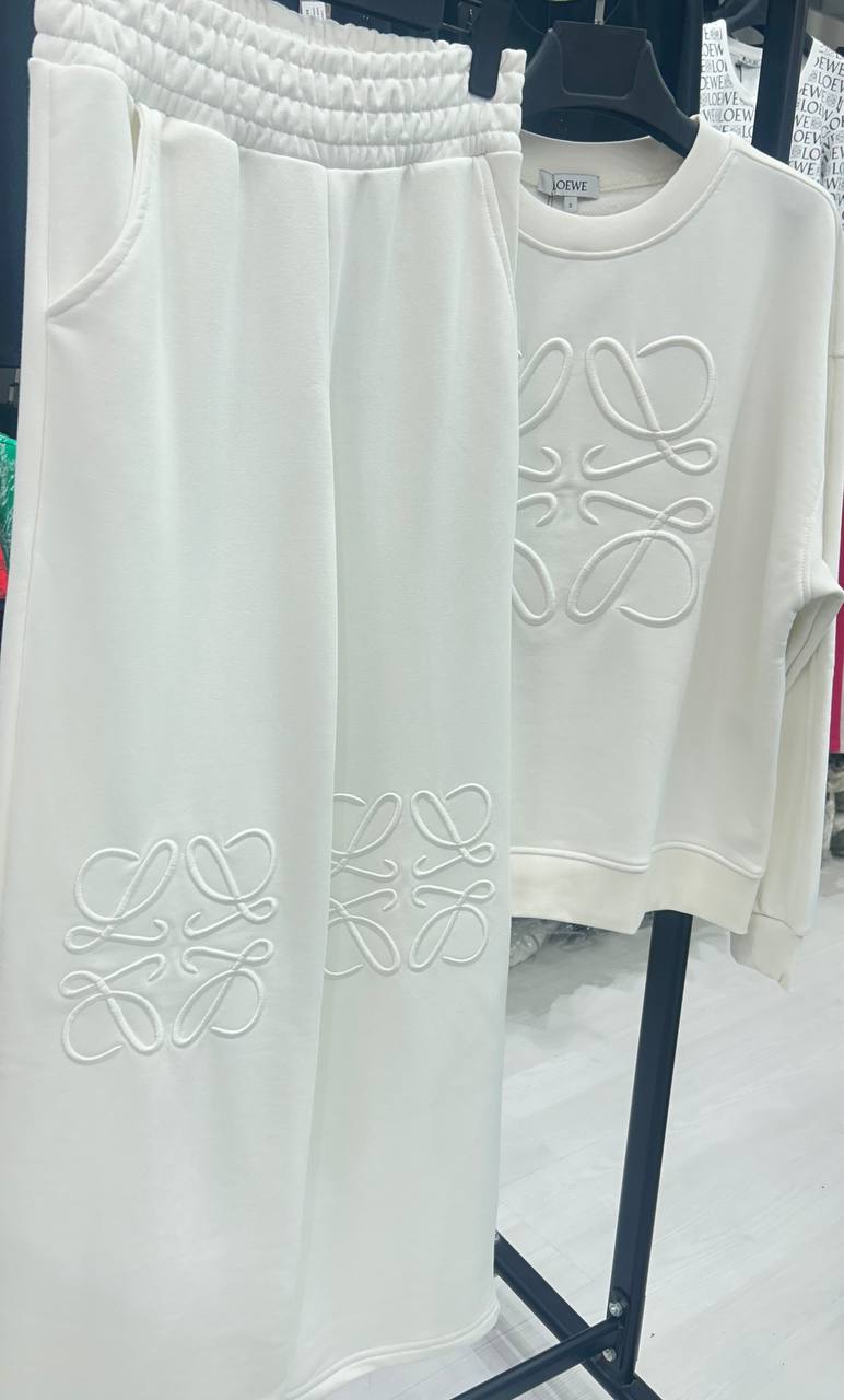 Loewe Σετ Φορμες